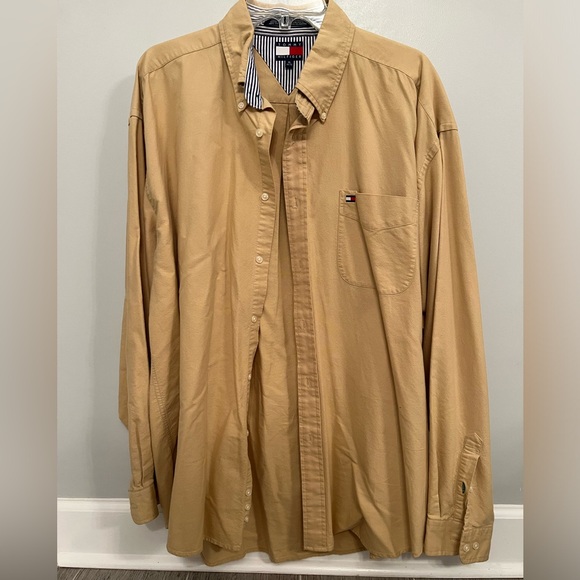 Tommy Hilfiger Other - Tommy Hilfiger men’s button down shirt